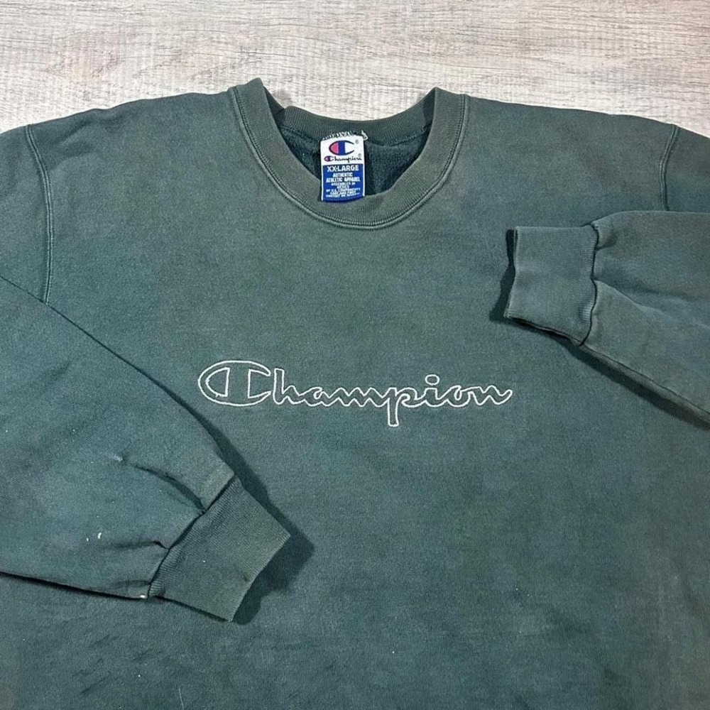 Vintage white 2K super faded, champion heavyweight crew sweatshirt size XXL
